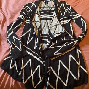 Black/white long sleeve Cardigan